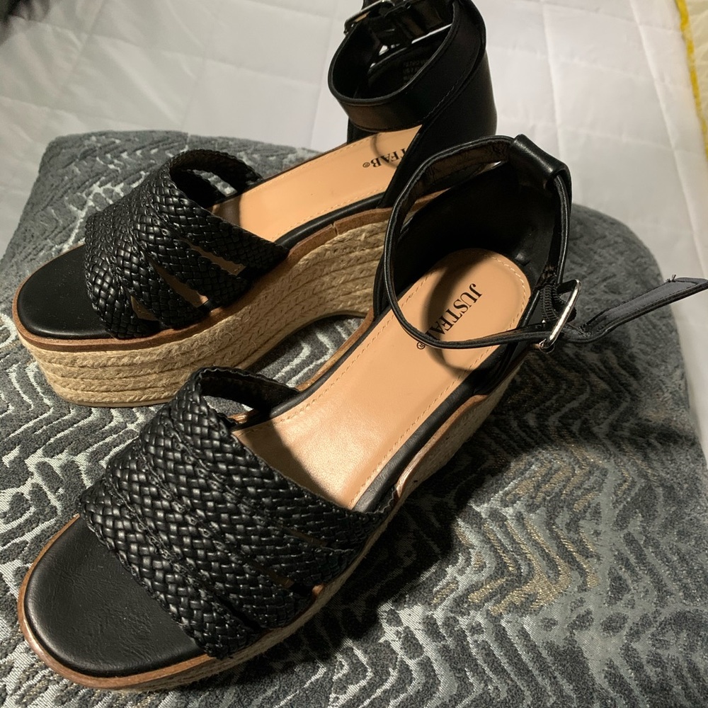 NWOB Black wedge sandals